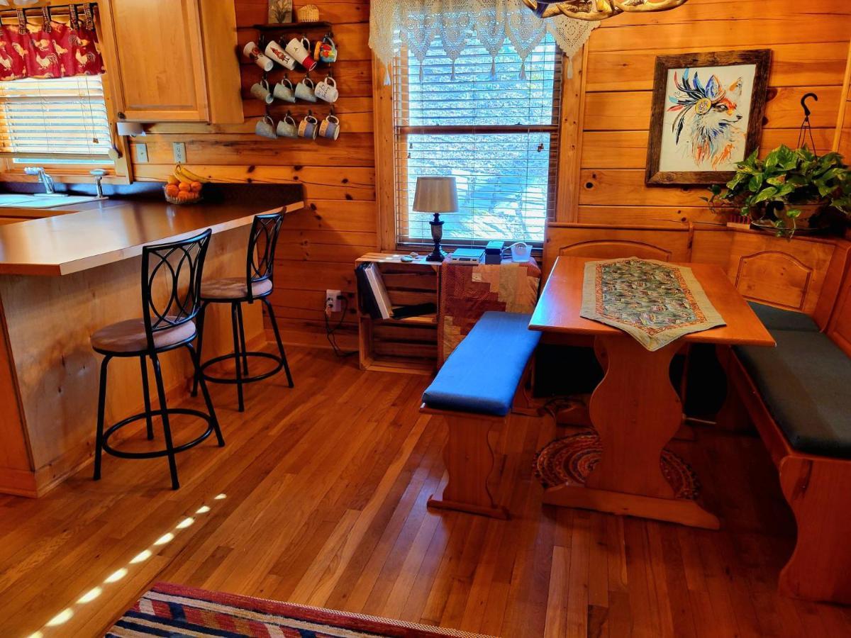 מגי ואלי The Little Wolf Cabin מראה חיצוני תמונה